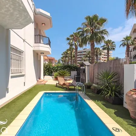 Opulence By Mar Calma Holiday home *
